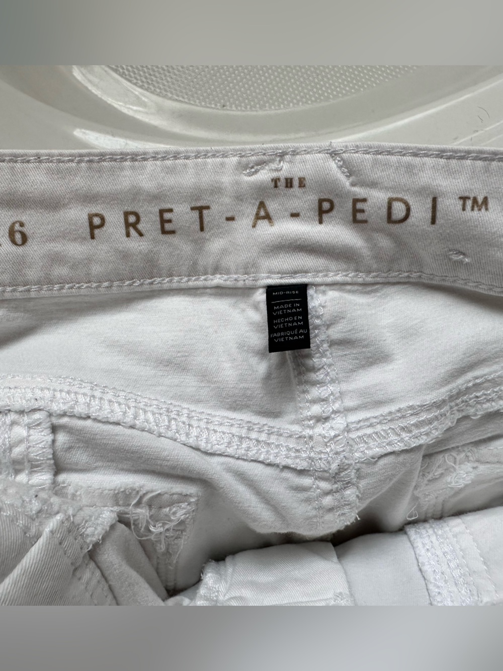 Pret-a-Pedí White lightweight pants- Size 6